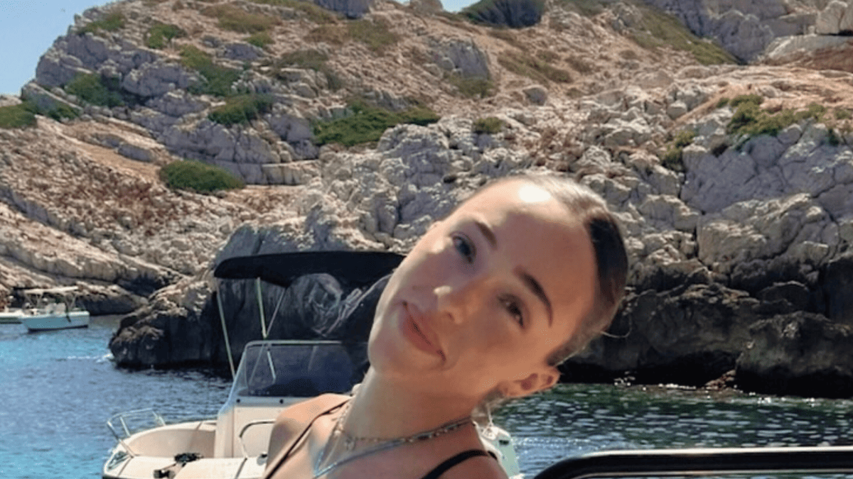 49ers Fans Can't Stop Staring at Christian McCaffrey's Sister-In-Law's Latest Vacation Snap