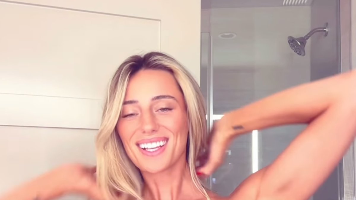 Alabama Fan's Stunning Swimsuit Photo Sets Social Media Ablaze