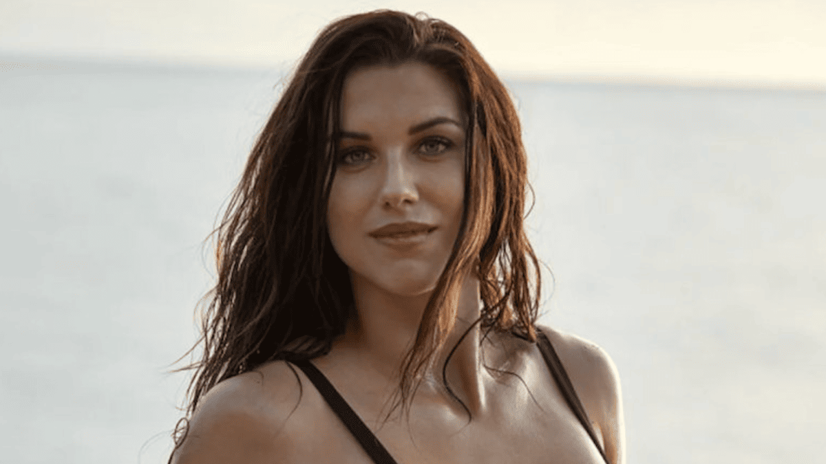 Alex Morgan's Blue Swimsuit Photo from SI Shoot Hits 500K Views