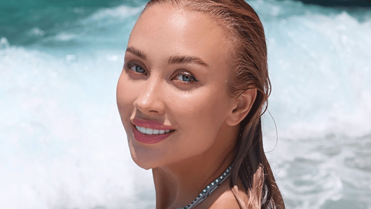Anastasia Potapova's Bold Swimsuit Snapshot Has Fans Buzzing