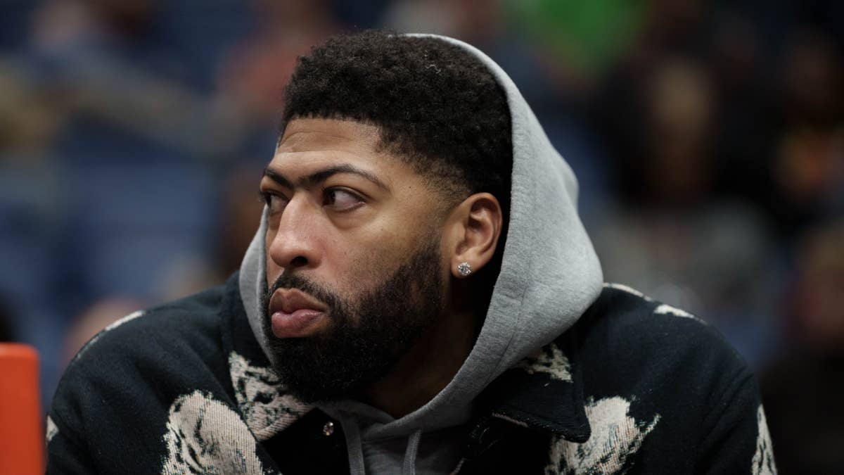 Anthony Davis Laughs at Pelinka's Spend Spree After Leaving Lakers