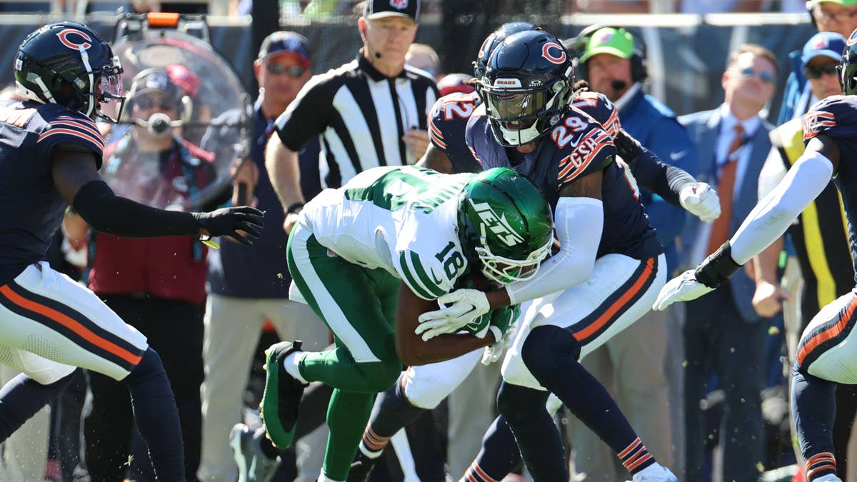 Bears Defensive Lineman Marcus Davenport Retires at 30 After Jets Win