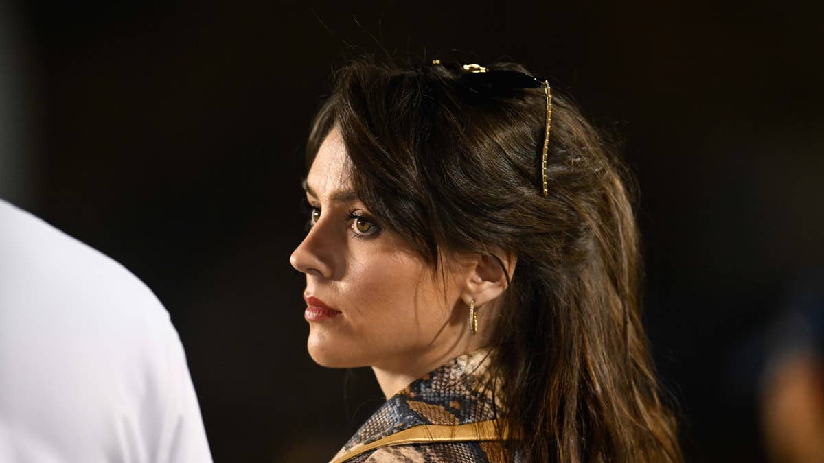 Bill Belichick's 25-Year-Old Girlfriend Adds 'World Champion' to Her Resume