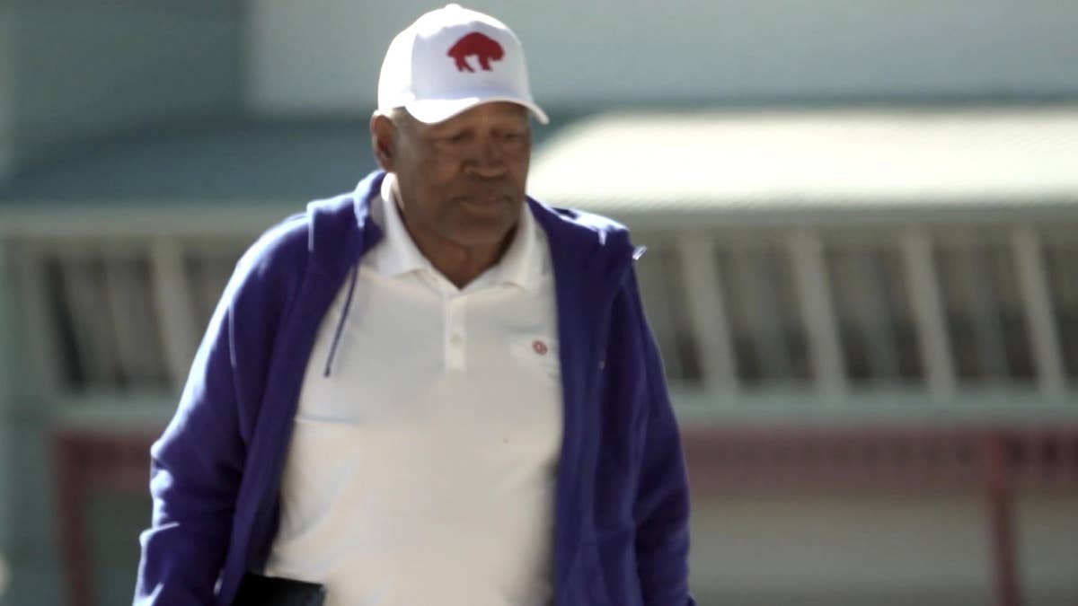 Bills Fans Clash Over O.J. Simpson's Snub from New Stadium Honors