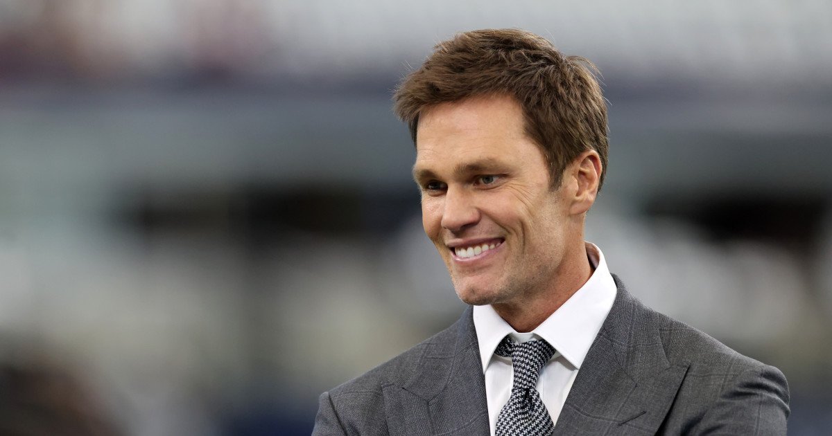 Brady's Comeback Dream Meets NFL's Cold Reality: Fans Roll Their Eyes