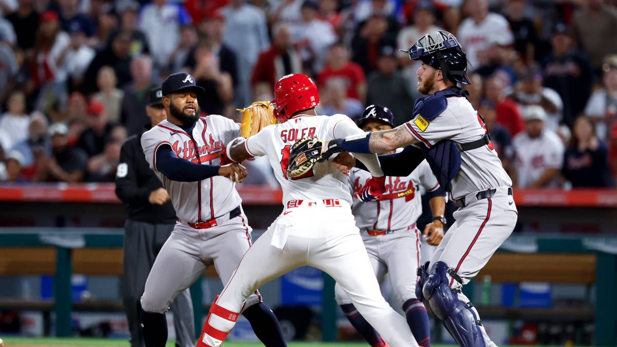 Braves Skipper Walt Weiss Takes Down Jorge Soler in Wild MLB Melee