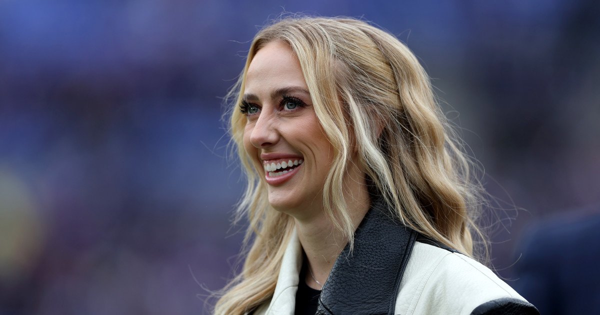 Brittany Mahomes Turns Up the Heat in Fiery Red Workout Photo