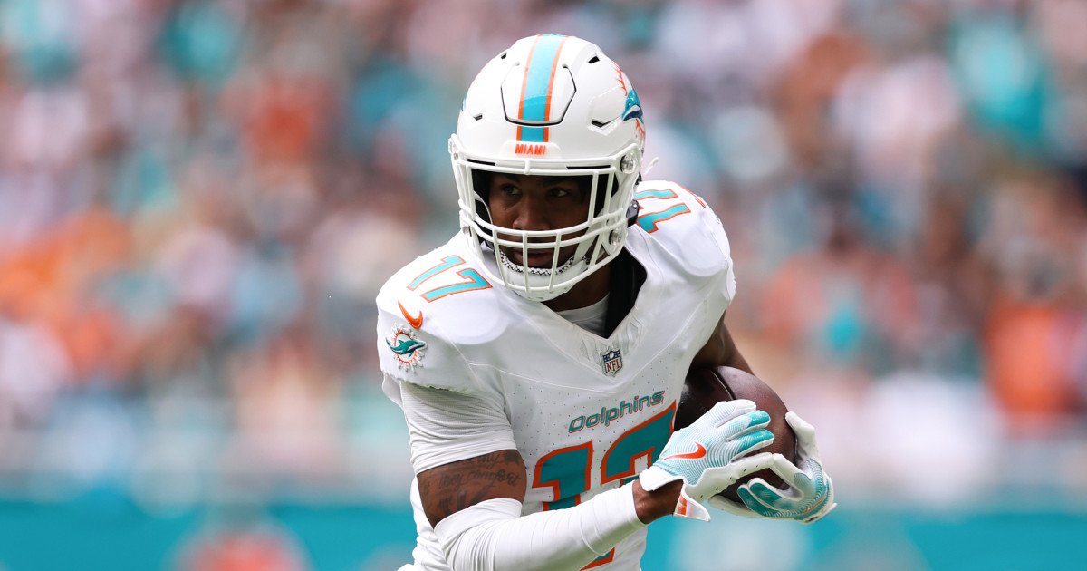 Broncos Land Jaylen Waddle in Major Trade with Dolphins: Full Details Revealed