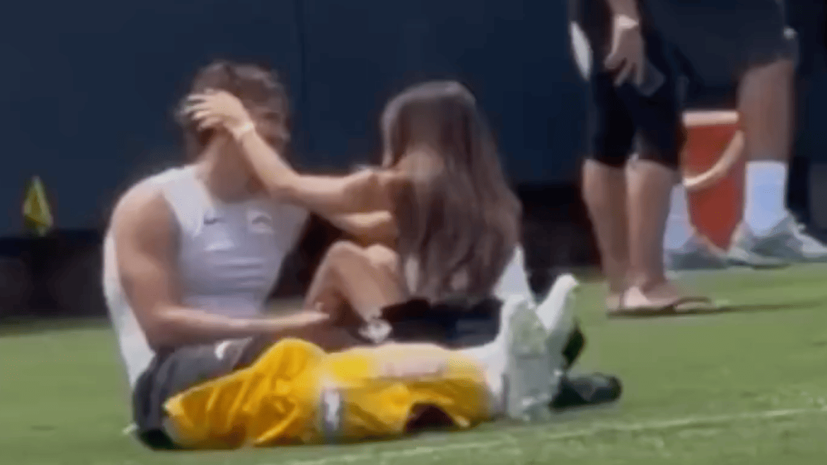 Broussard Blasts Herbert's 'Kissy-Poo' Camp Moment