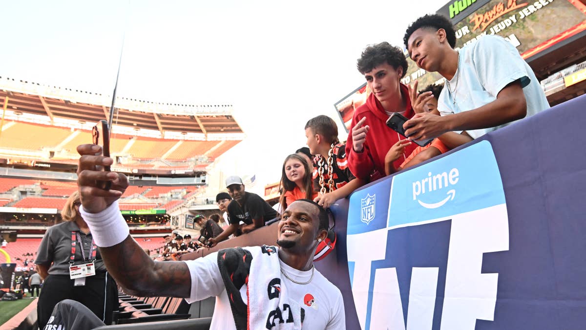Browns Accused of Staging Watson's Fan Interaction