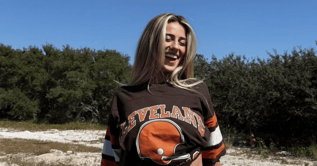 Browns Fan's Bikini Blast Becomes NFL's Offseason Highlight