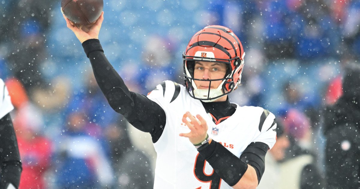 Burrow's Offseason Grind Has NFL Veterans Sounding the Alarm