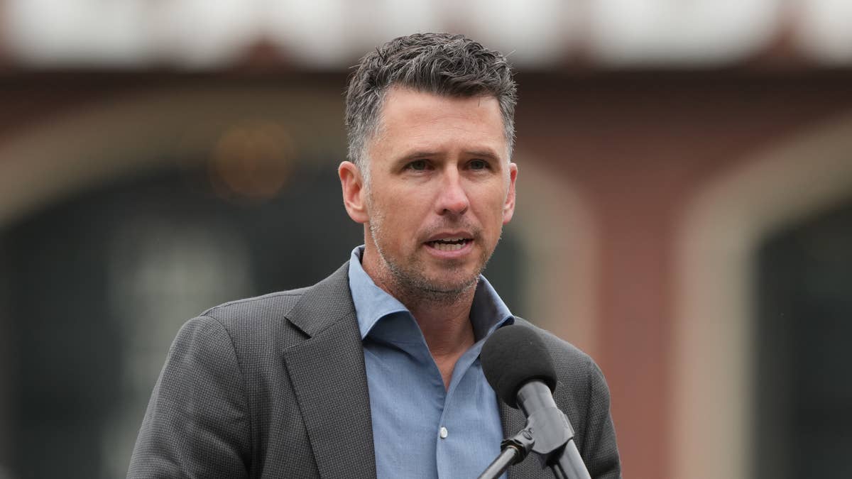 Buster Posey Clams Up on Giants Pride Night Controversy