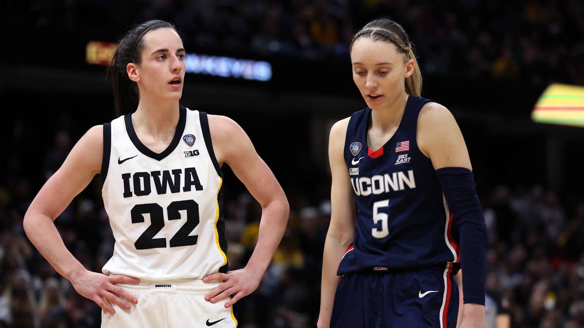 Caitlin Clark Fans Thankful She Avoided Geno Auriemma's UConn
