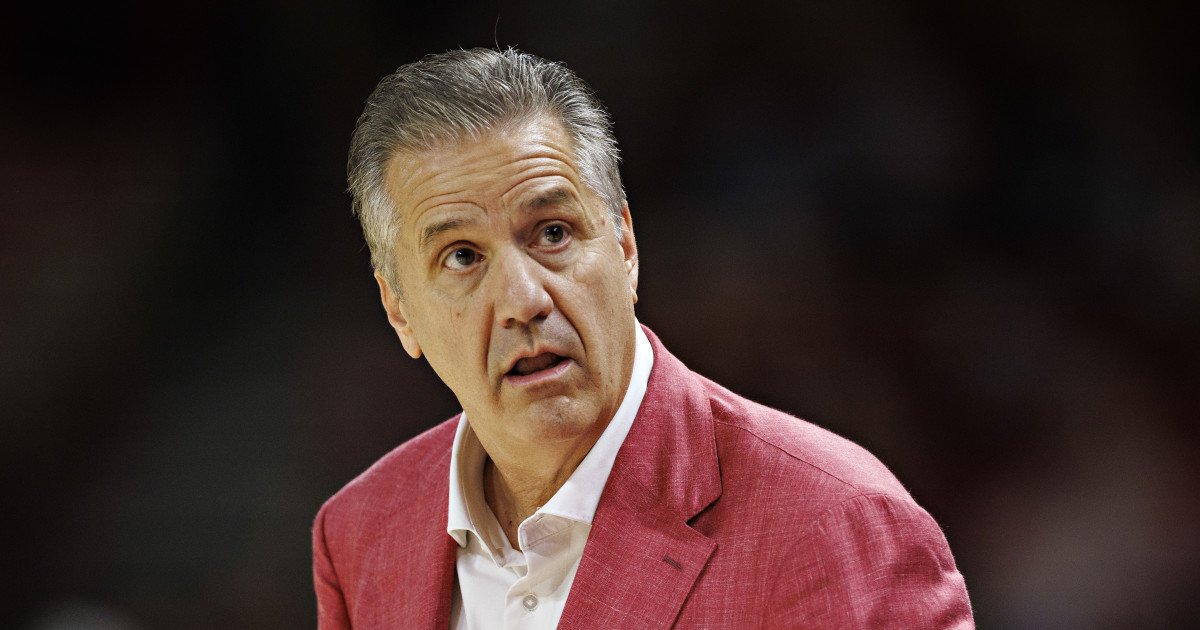 Calipari Confirms Acuff Will Lead Razorbacks in SEC Tournament Opener
