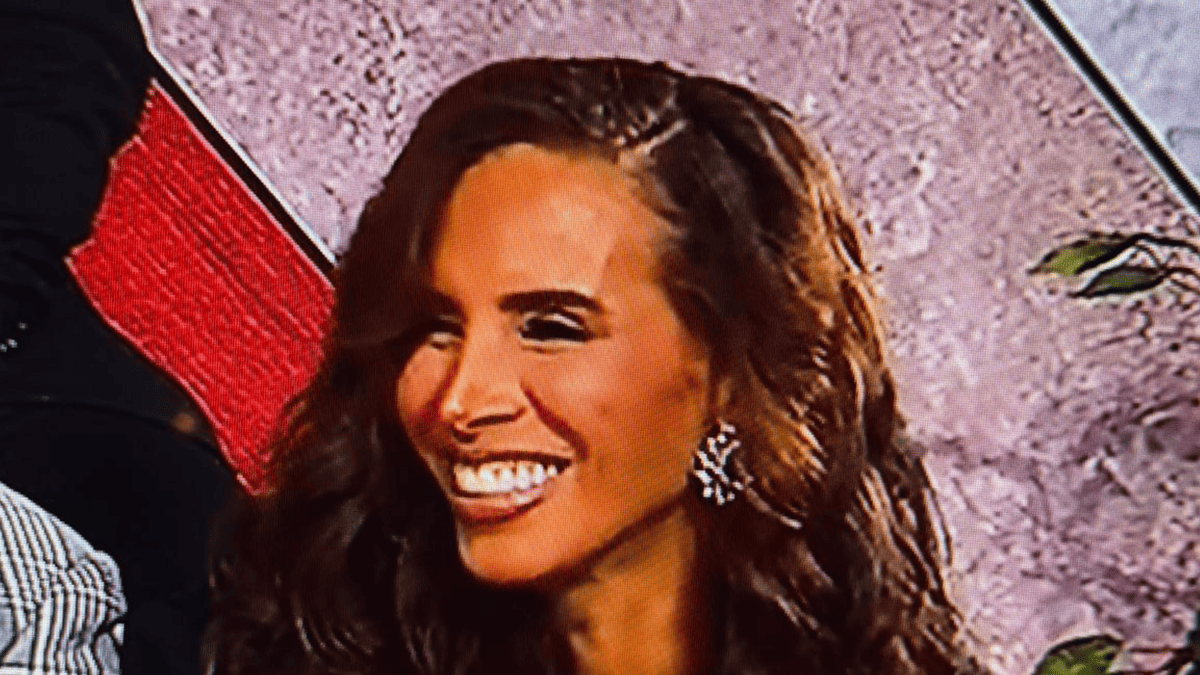 Cam Boozer's Mom Steals the Spotlight with Bold Draft Night Look
