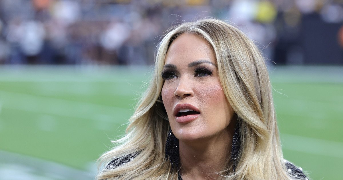 Carrie Underwood Shines at 43 with Hawaiian Birthday Glow Amid 'Idol' Drama