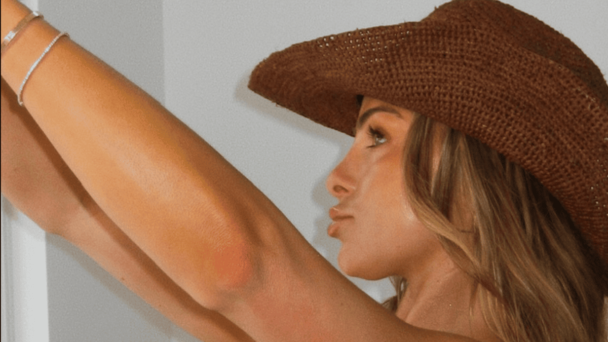 Carson Beck's Ex Hanna Cavinder Sends NFL Fans Into a Frenzy With Stunning Swimsuit Snap