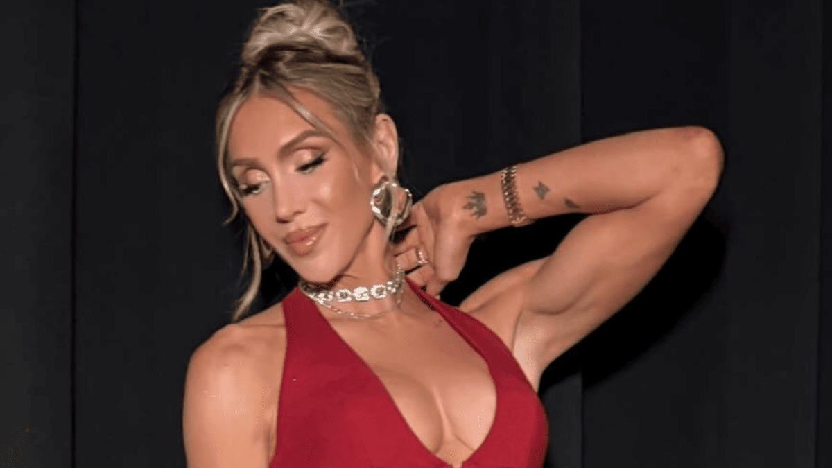 Charlotte Flair's Stagecoach Look Has WWE Universe Buzzing