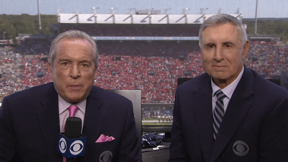 College Football Fans Are Already Thrilled With Charles Davis Replacing Gary Danielson