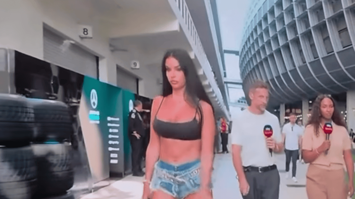 Croatian Model Ivana Knoll Steals Show at Miami Grand Prix Qualifying
