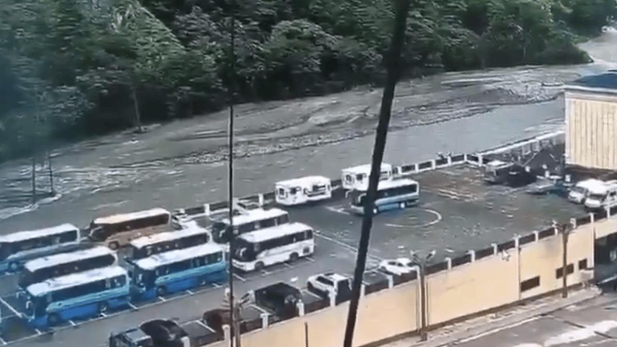 Deadly Nepal Flash Flood Claims 31 Lives, Hundreds Missing After Quake