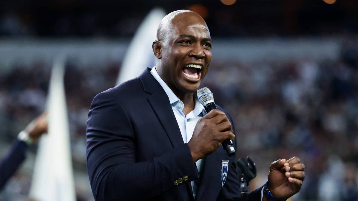 DeMarcus Ware's Epic Reaction to Von Miller's Cowboys Homecoming