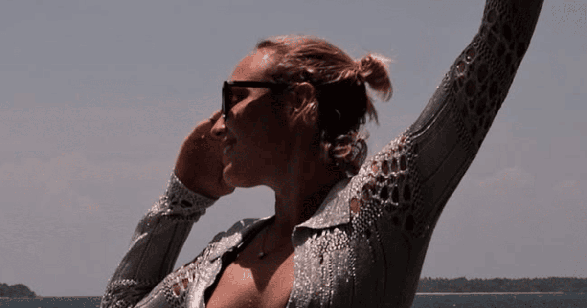 Donna Vekic Battles Slump While Social Media Buzzes Over Cancun Getaway