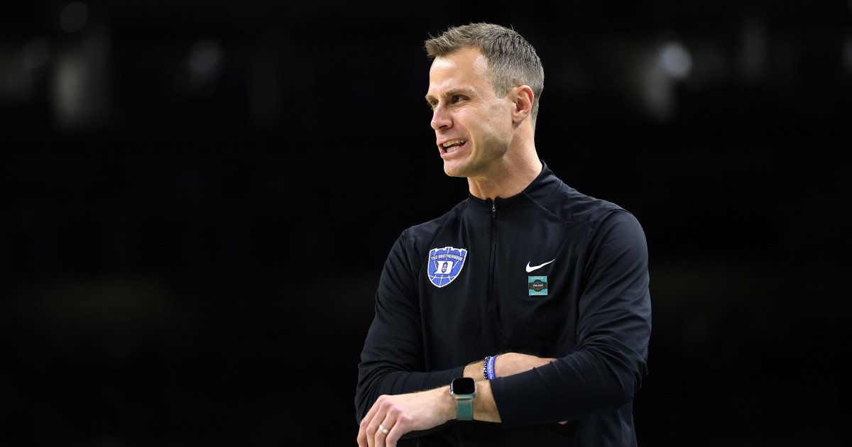 Duke Stunned: Blue Devils Set Unwanted NCAA Record in Halftime Horror Show