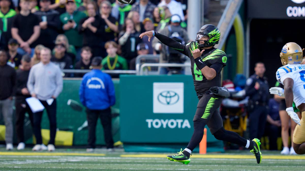 Dylan Raiola's Nightmare vs. UCLA Has Oregon Fans Calling for His Benching