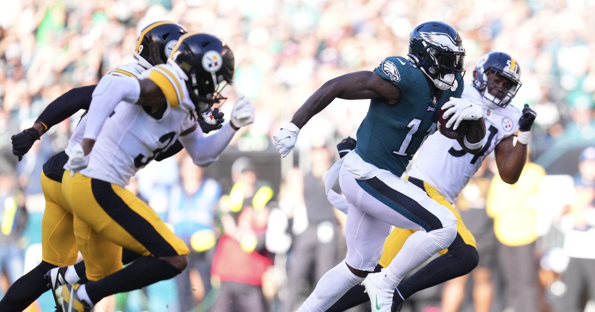 Eagles Emerge as Unlikely Winners After Broncos' Waddle Blockbuster