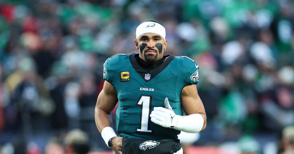 Eagles Faithful Divided: Is Jalen Hurts Stifling Philly's Offense?