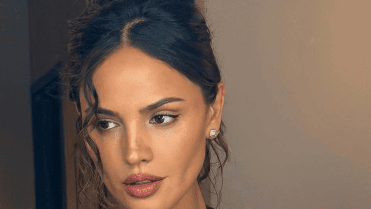 Eiza Gonzalez’s Intense Gym Photo Has Fans Going Wild Over Her Bodybuilding Transformation