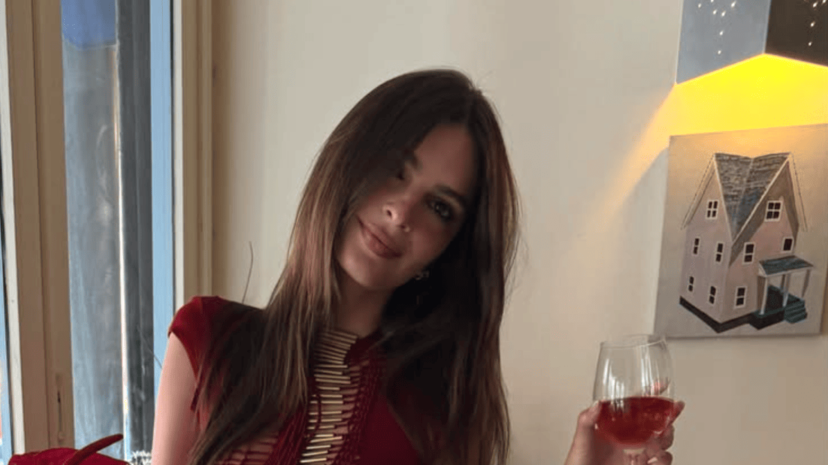 Emily Ratajkowski Turns Up the Heat at 35: Birthday Dress Steals the Show