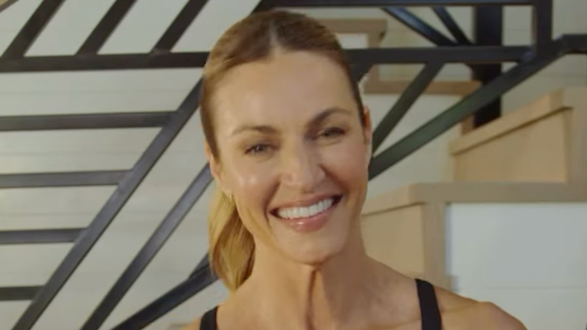 Erin Andrews at 48 Stuns Fans in No Bull Yoga Pants Shoot