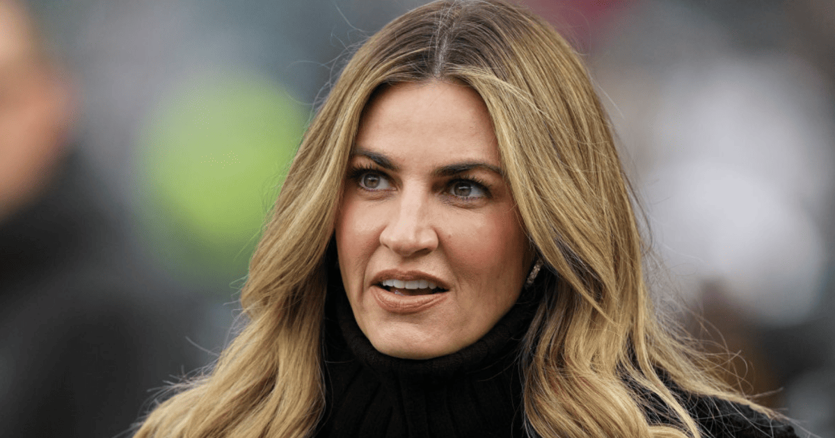 Erin Andrews' Passionate Prescott Defense Sparks Social Media Firestorm