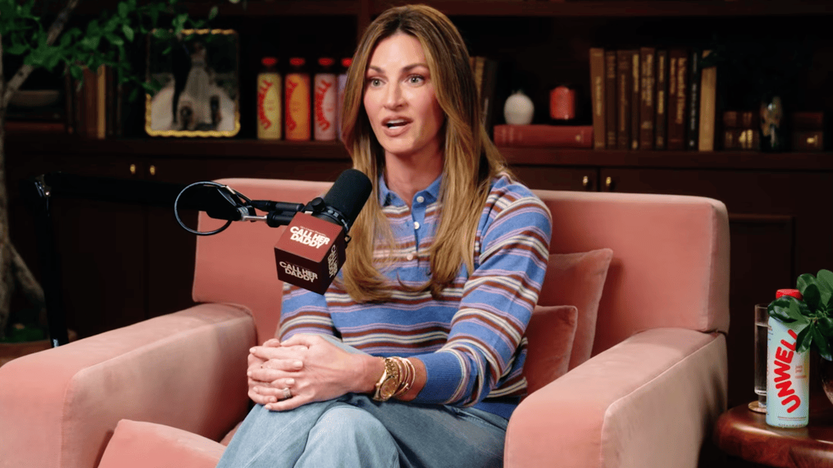 Erin Andrews Slams Public's Victim-Blaming After Peephole Video