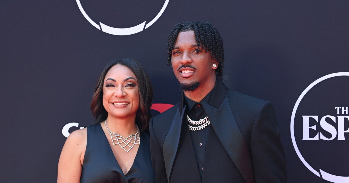 Family First: Jayden Daniels Names Mom as His Official NFL Agent