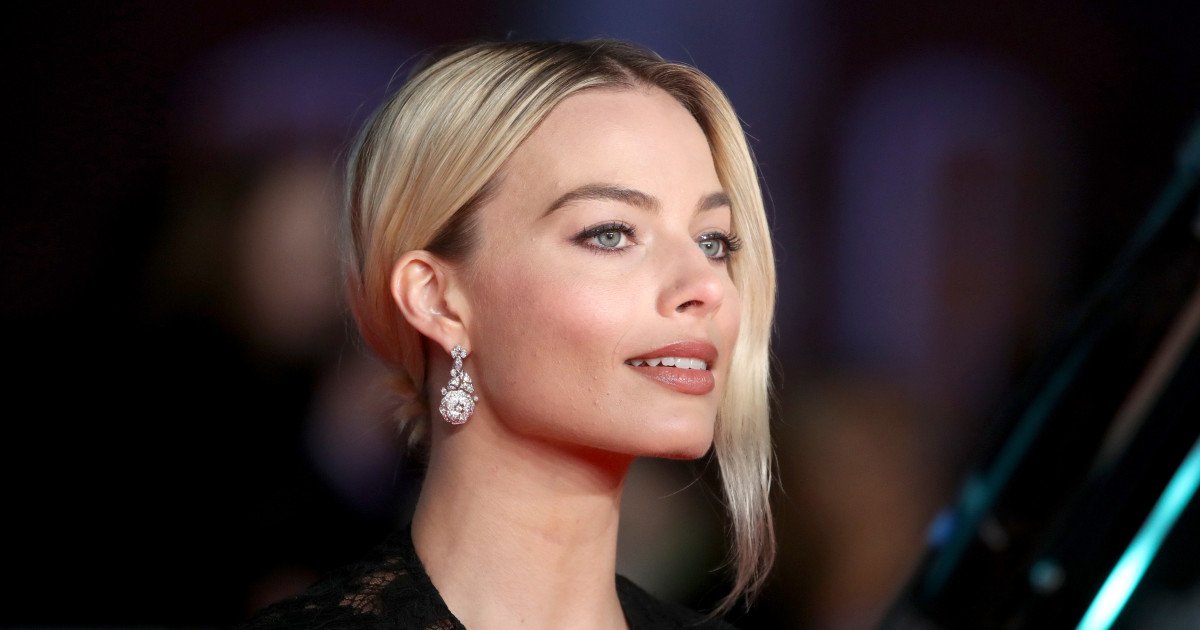 Fans Sound Alarm Over Margot Robbie's Drastic Physical Transformation