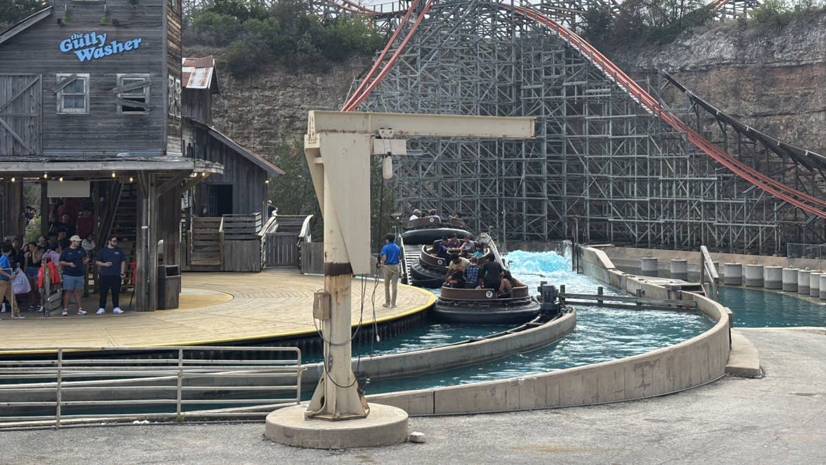 Fatal Fall at Six Flags Over Georgia Leaves Park Visitors in Shock