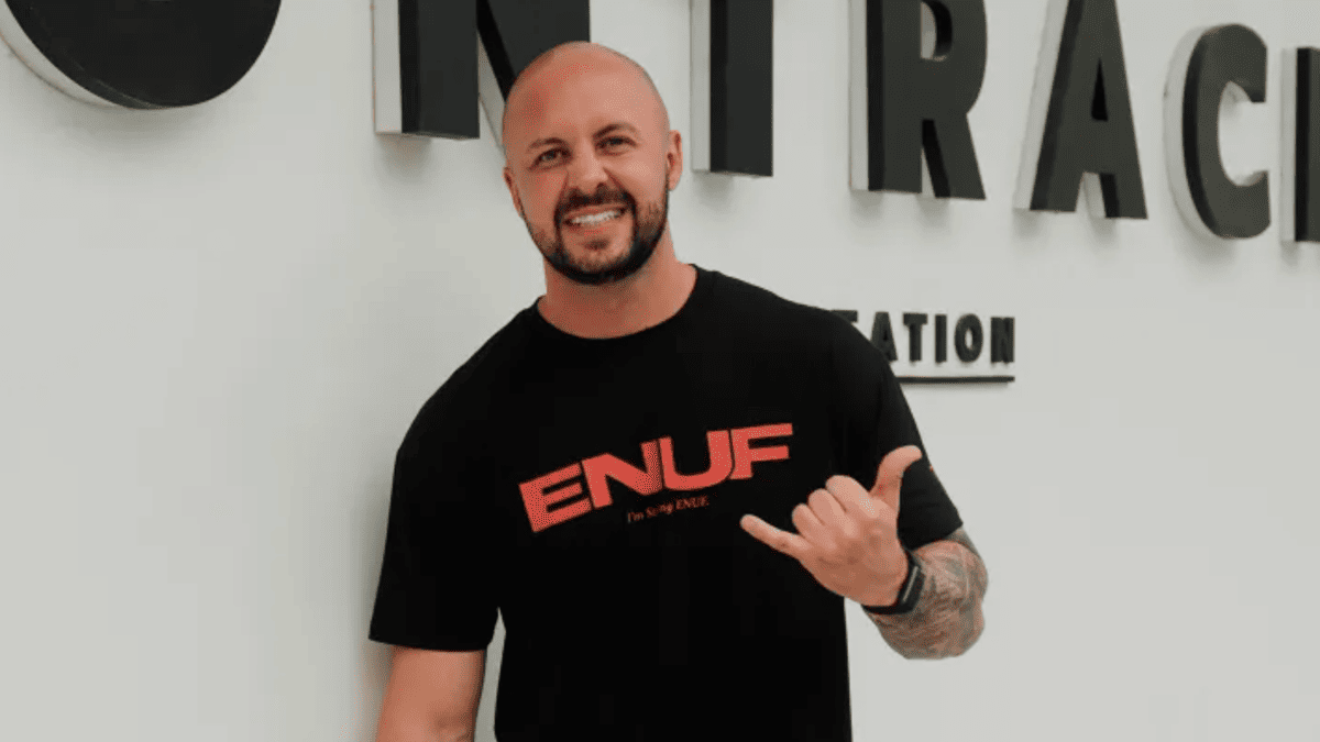 Fitness Icon Leroy Saunders Dies at 41 After Collapsing at HYROX Event
