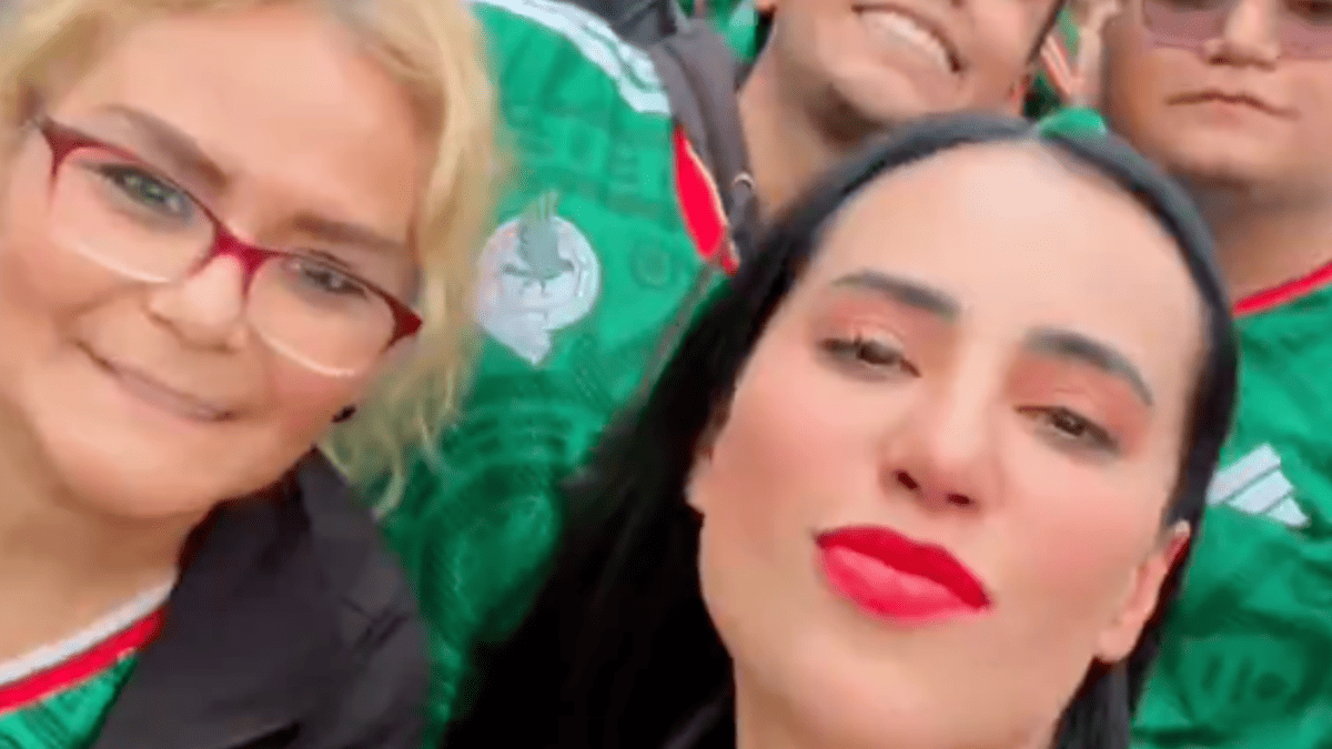 Former Mexico City Mayor Fires Back at Critics Over World Cup Outfit