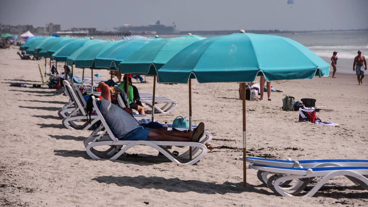 Fourth of July Inferno: 105-Degree Heat Wave to Scorch 4 U.S. Regions