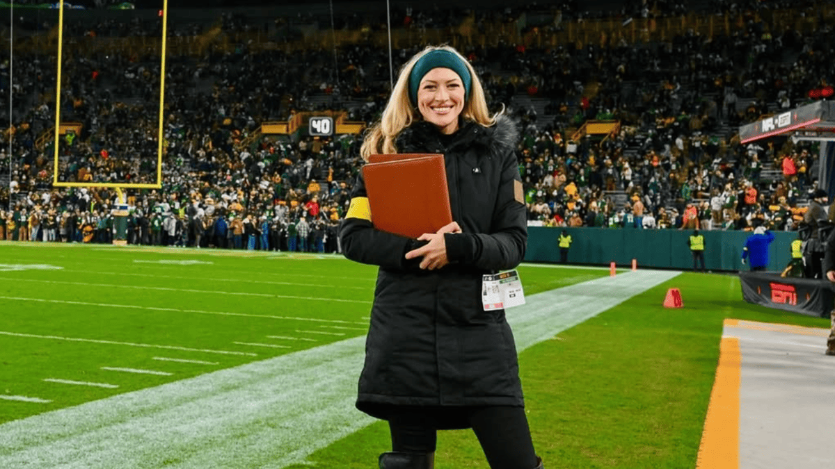 From Philly to the Windy City: Devan Kaney Returns as Bears Sideline Reporter for 2026