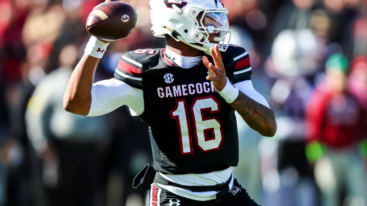 Gamecocks QB Sellers Skips Classes for Golf Course Internship