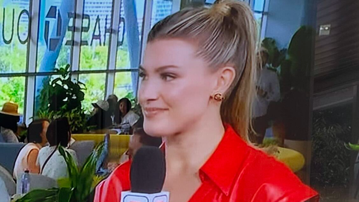 Genie Bouchard’s Red-Hot U.S. Open Look Sparks Fan Frenzy