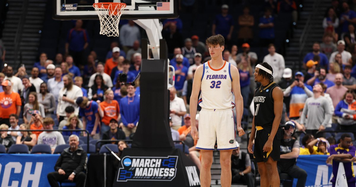 Giant on the Go: Florida's 7-Foot-9 Record Holder Olivier Rioux Enters Transfer Portal