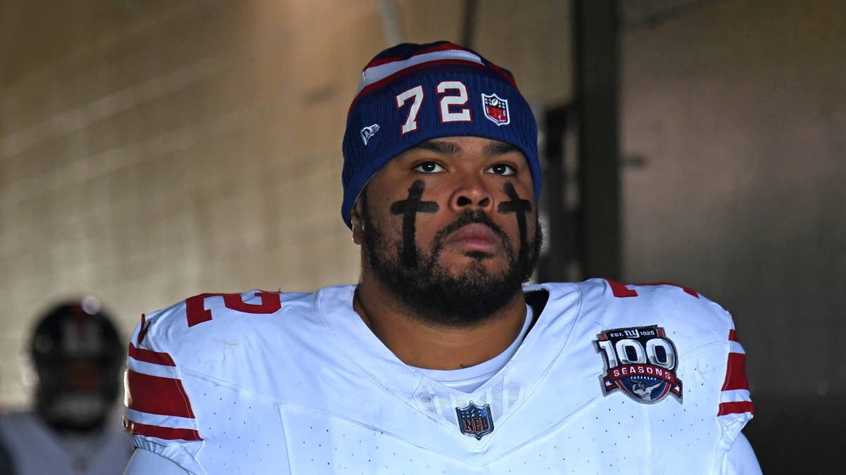 Giants Tackle Eluemunor Shuts Down Locker Room Drama Over Dart's Trump Praise