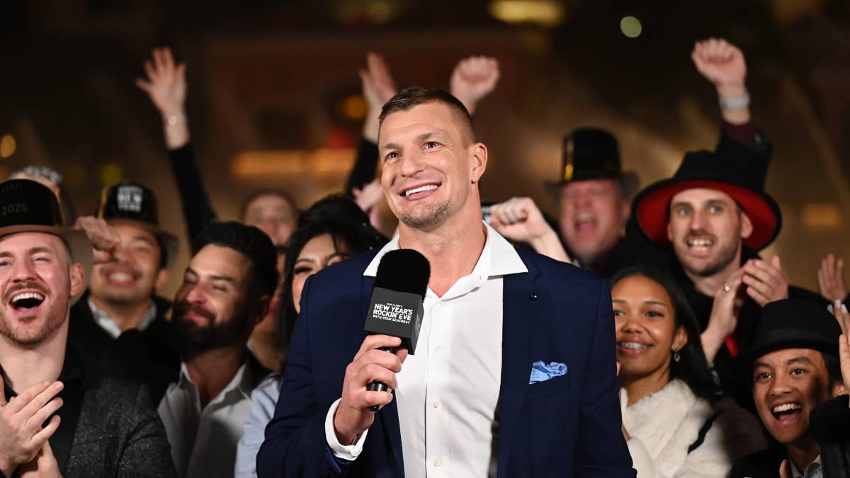 Gronk's Dating Advice for Brady: Find Someone Sweet Like Mom