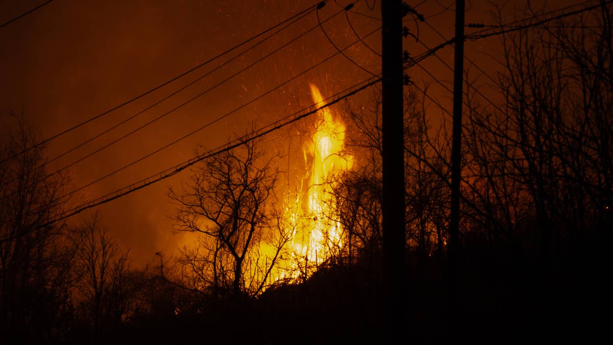 Gusty Winds Spark Critical Fire Alerts Across 5 Western States